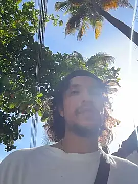 Luxx 14 online show from April 6, 2026, 8:32 pm