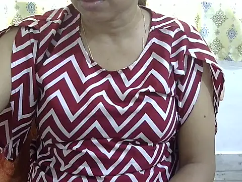 Snapshot of CHAMELI4747 chatting on April 30, 2026, 7:15 am CHAMELI4747 online show from April 30, 2026, 7:15 am