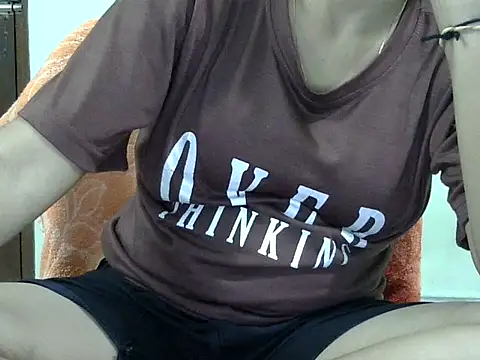 Snapshot of CHAMELI4747 chatting on September 11, 2025, 8:36 am CHAMELI4747 online show from September 11, 2025, 8:36 am