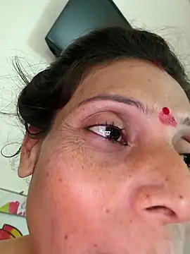 ISHANI-SINGH online show from September 25, 2025, 3:45 am