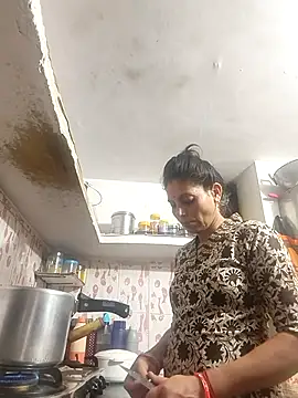 ISHANI-SINGH online show from February 21, 2026, 5:04 pm