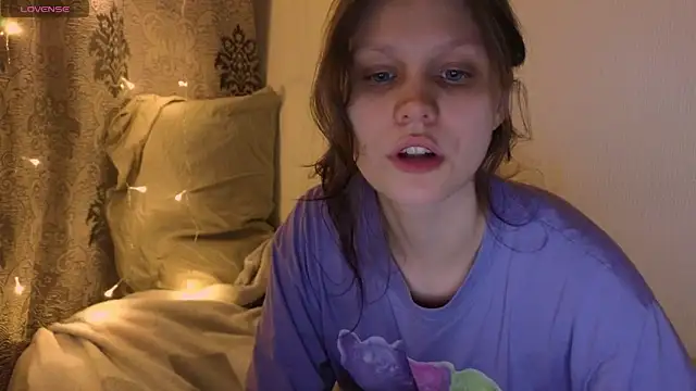 Lunliss online show from February 13, 2026, 10:10 pm