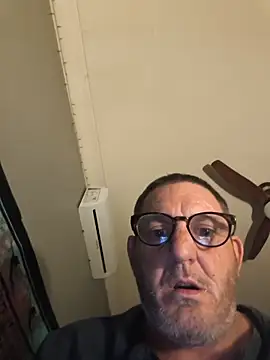 abellabricot online show from May 22, 2026, 1:14 am