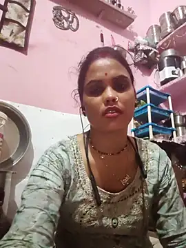 Snapshot of Cut_ragni chatting on October 21, 2025, 4:17 pm Cut ragni online show from October 21, 2025, 4:17 pm