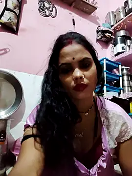 Snapshot of Cut_ragni chatting on October 28, 2025, 5:12 pm Cut ragni online show from October 28, 2025, 5:12 pm