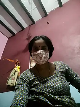 Snapshot of Cut_ragni chatting on September 26, 2025, 10:55 am Cut ragni online show from September 26, 2025, 10:55 am