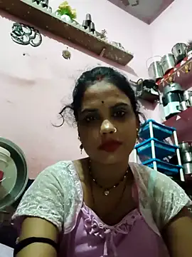 Snapshot of Cut_ragni chatting on October 3, 2025, 5:47 pm Cut ragni online show from October 3, 2025, 5:47 pm
