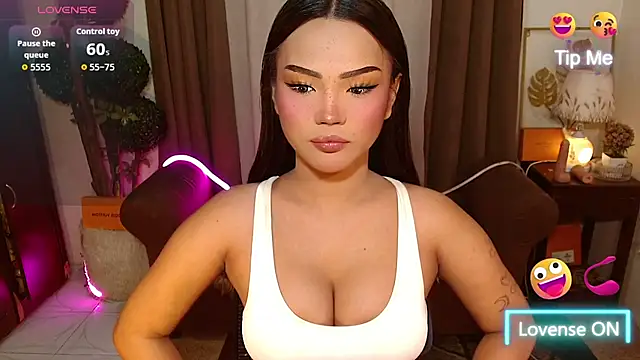 Snapshot of _MaxcineMalkova_ chatting on January 8, 2026, 7:09 pm MaxcineMalkova online show from January 8, 2026, 7:09 pm