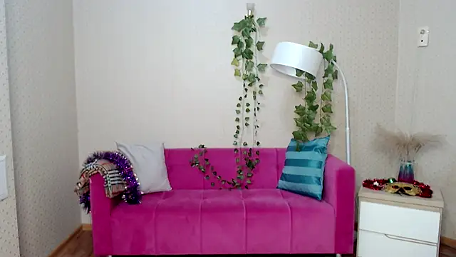 milf hornys online show from November 27, 2025, 4:40 pm