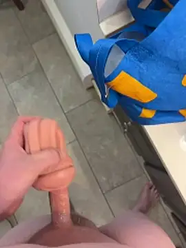 Buck2000 online show from April 15, 2026, 2:54 pm