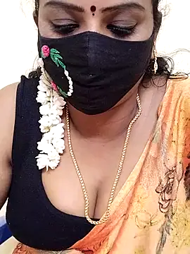 yoga-mithraa online show from November 11, 2025, 1:06 pm