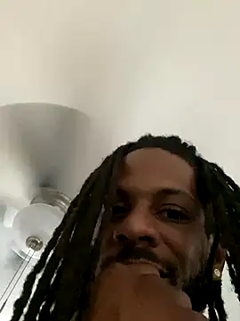 Snapshot of Taydagr8 chatting on September 23, 2025, 12:06 am Taydagr8 online show from September 23, 2025, 12:06 am