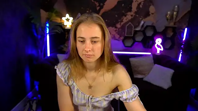 Snapshot of Sun_Kitty_ chatting on September 18, 2025, 6:49 am Sun Kitty online show from September 18, 2025, 6:49 am