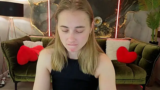 Snapshot of Sun_Kitty_ chatting on September 10, 2025, 6:51 pm Sun Kitty online show from September 10, 2025, 6:51 pm