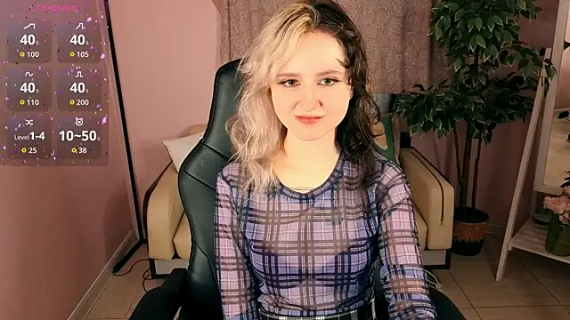 girl next doorr online show from July 4, 2026, 12:53 pm