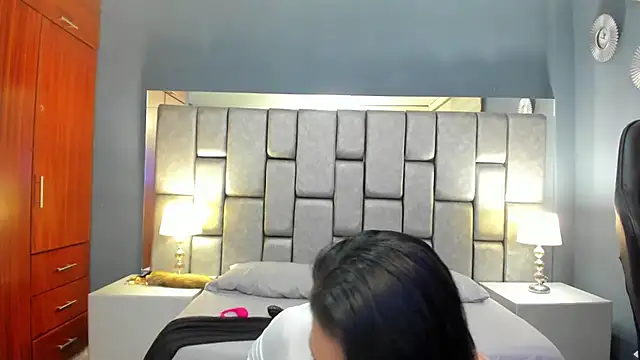 Cata Joness online show from October 29, 2025, 10:36 am