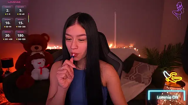 Snapshot of FataleNellie chatting on February 2, 2026, 9:03 pm FataleNellie online show from February 2, 2026, 9:03 pm