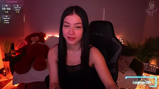 Snapshot of FataleNellie chatting on March 3, 2026, 9:11 pm FataleNellie online show from March 3, 2026, 9:11 pm