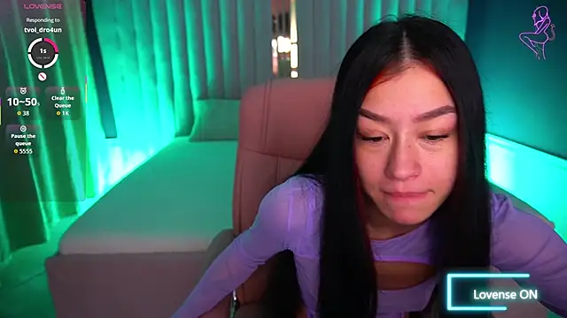 FataleNellie online show from November 21, 2025, 9:58 pm