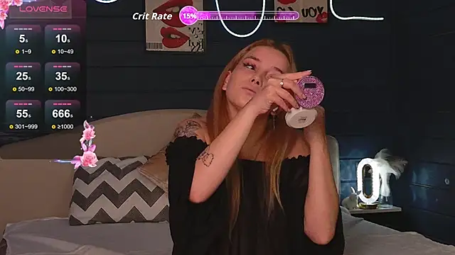 Crystal Jull online show from October 28, 2025, 11:42 am