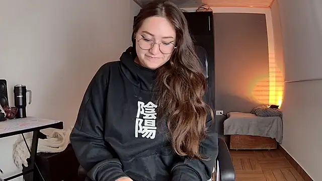 Violet moon24 online show from September 24, 2025, 11:06 am