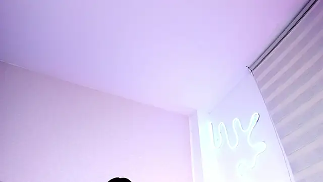 missweetpeach online show from October 3, 2025, 12:47 am