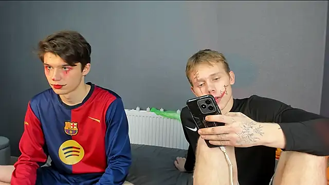 Snapshot of SherlockMax chatting on November 1, 2025, 10:36 pm SherlockMax online show from November 1, 2025, 10:36 pm