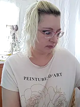 VikaKing online show from February 28, 2026, 9:31 am