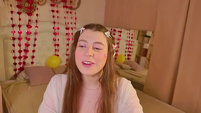 Queen Michelle  online show from February 22, 2026, 10:55 pm