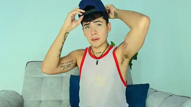 Snapshot of CamiiGuzmanX chatting on September 28, 2025, 9:22 pm CamiiGuzmanX online show from September 28, 2025, 9:22 pm