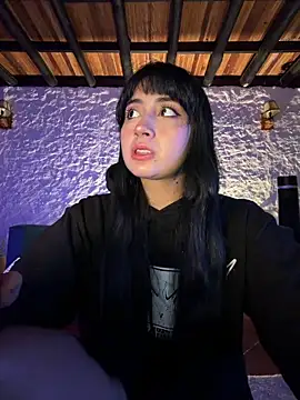 kaori 77 online show from March 31, 2026, 4:58 am