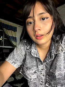 kaori 77 online show from September 19, 2025, 2:04 am