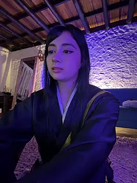 kaori 77 online show from April 11, 2026, 5:15 am