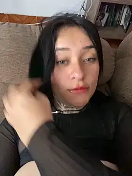 Snapshot of Rouse_07 chatting on September 26, 2025, 12:34 pm Rouse 07 online show from September 26, 2025, 12:34 pm