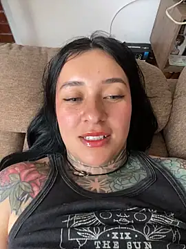 Snapshot of Rouse_07 chatting on October 1, 2025, 4:00 pm Rouse 07 online show from October 1, 2025, 4:00 pm