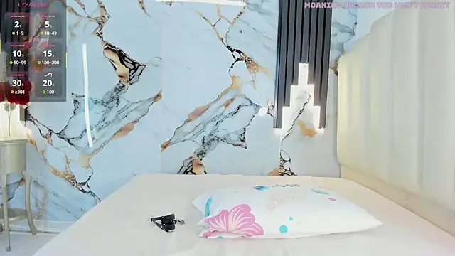 Snapshot of larakrouf chatting on September 18, 2025, 7:28 pm larakrouf online show from September 18, 2025, 7:28 pm