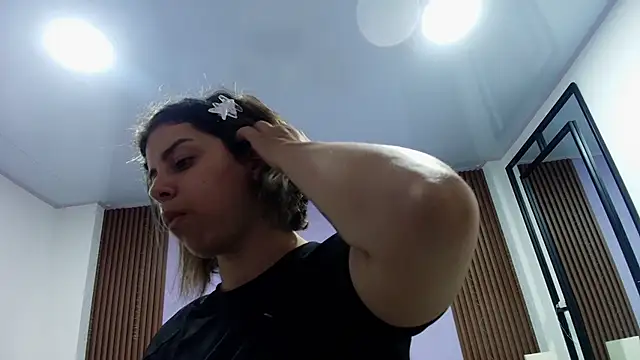 gisell gomez online show from February 19, 2026, 7:55 pm