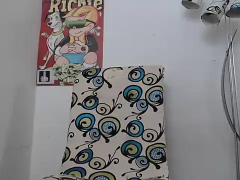 Snapshot of Thomasjons_ chatting on October 16, 2025, 6:05 pm Thomasjons  online show from October 16, 2025, 6:05 pm