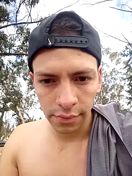 Thomasjons  online show from December 4, 2025, 4:50 pm