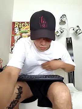 Thomasjons  online show from February 13, 2026, 6:30 pm