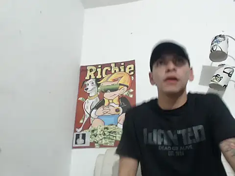 Snapshot of Thomasjons_ chatting on October 23, 2025, 2:32 am Thomasjons  online show from October 23, 2025, 2:32 am