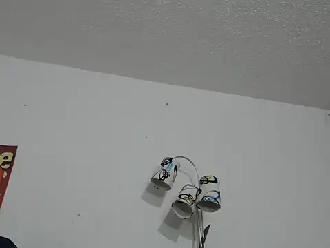 Snapshot of Thomasjons_ chatting on October 13, 2025, 11:01 am Thomasjons  online show from October 13, 2025, 11:01 am