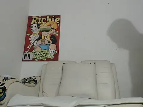 Snapshot of Thomasjons_ chatting on October 28, 2025, 3:07 am Thomasjons  online show from October 28, 2025, 3:07 am