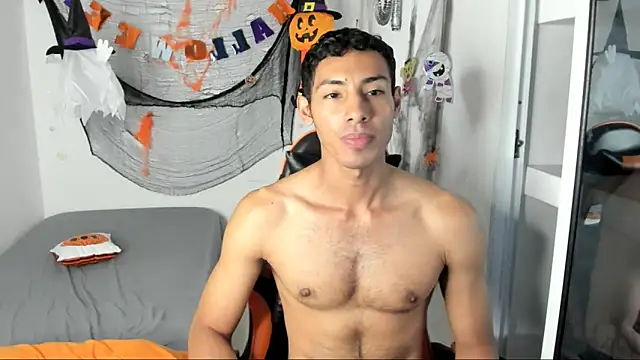 Snapshot of jhosep_hamilton chatting on October 24, 2025, 11:48 pm jhosep hamilton online show from October 24, 2025, 11:48 pm