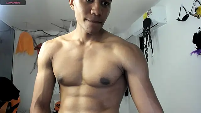 Snapshot of ashlan_king chatting on October 17, 2025, 6:53 pm ashlan king online show from October 17, 2025, 6:53 pm