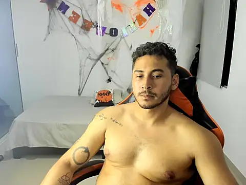 Snapshot of ashlan_king chatting on October 30, 2025, 2:32 am ashlan king online show from October 30, 2025, 2:32 am