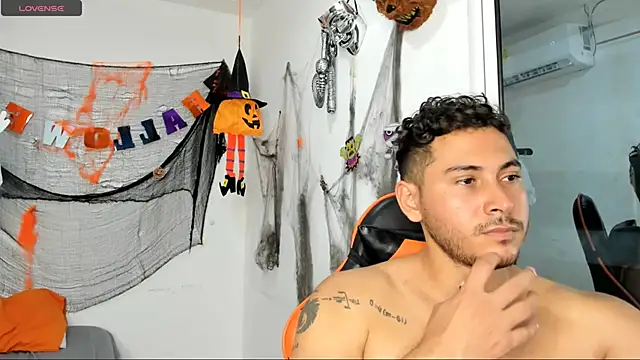 Snapshot of ashlan_king chatting on October 25, 2025, 1:12 pm ashlan king online show from October 25, 2025, 1:12 pm