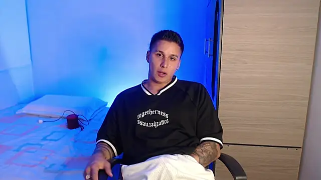 valentinosex1 online show from March 14, 2026, 8:48 pm