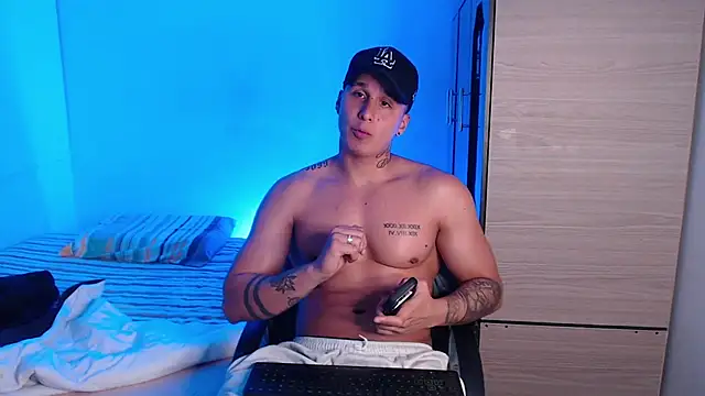 Snapshot of valentinosex1 chatting on July 28, 2026, 11:04 pm valentinosex1 online show from July 28, 2026, 11:04 pm