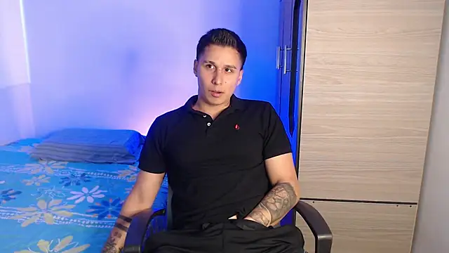 Snapshot of valentinosex1 chatting on October 31, 2025, 9:11 pm valentinosex1 online show from October 31, 2025, 9:11 pm